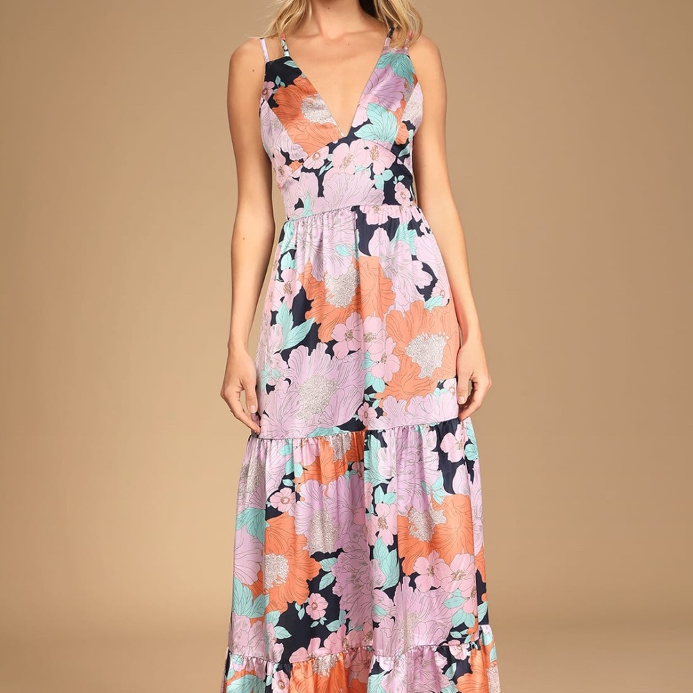 NWT Lulu's Purple and Blue V-Neck Sleeveless Maxi Dress
